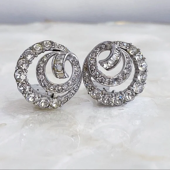 Boucher Estate Rhinestone Statement Clip Earrings - Picture 2 of 11